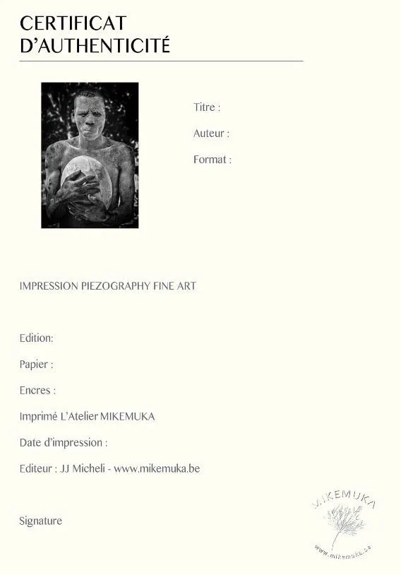 Model certificate of authenticity from Atelier MikeMuka